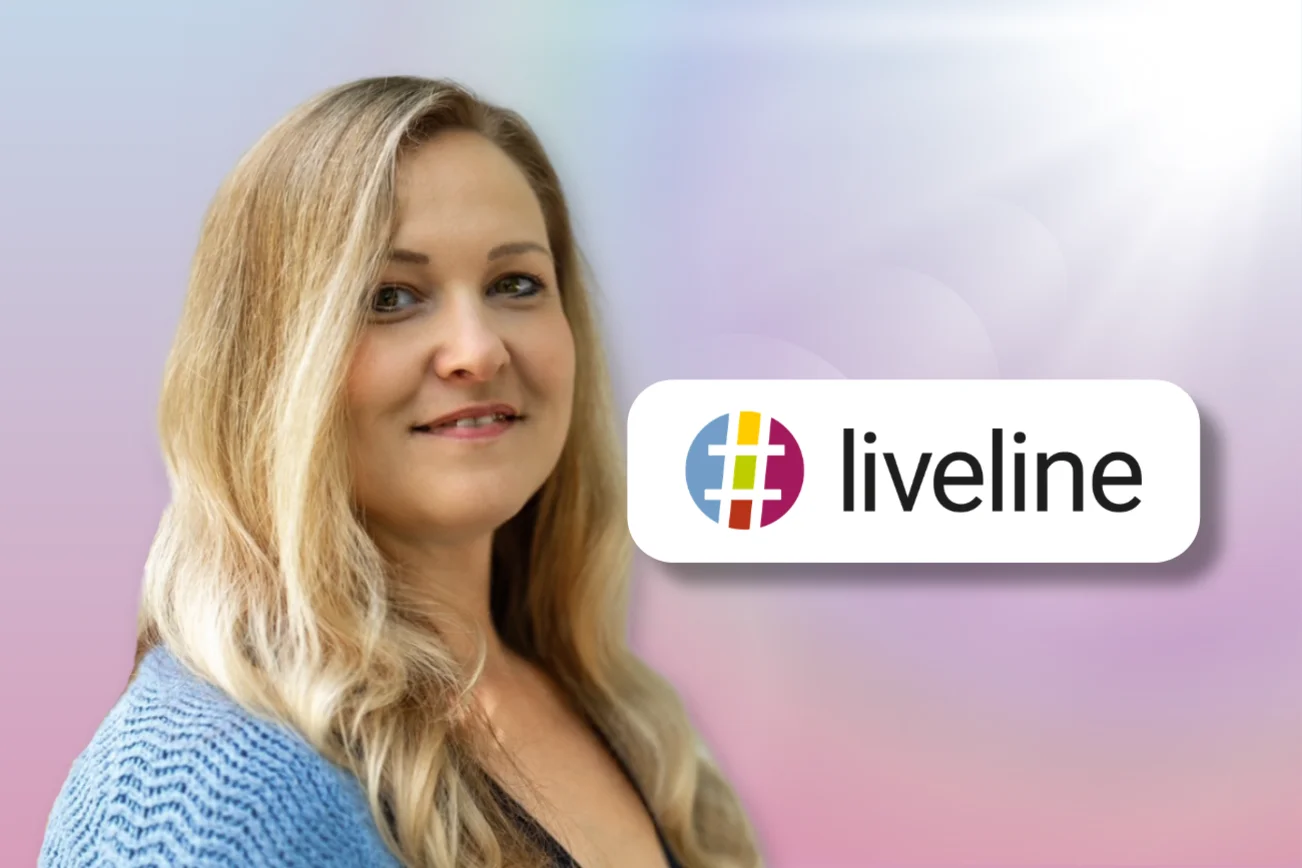 Eine Frau und ein Logo