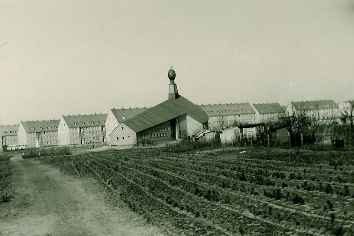 St. Philippus-Kirche in den Anfängen