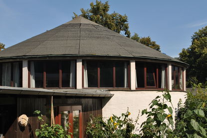 Gemeindehaus Auferstehung - Rundbau - Copyright: Ev.-Luth. Auferstehungs-Kirchengemeinde in Lübeck (Foto: Arne Kutsche) Gemeindehaus Auferstehung - Rundbau - Copyright: Ev.-Luth. Auferstehungs-Kirchengemeinde in Lübeck (Foto: Arne Kutsche)
