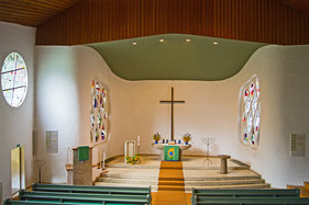 Blick auf den Altar der St.-Philippus-Kirche