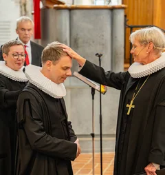 Propsteinführung Szene